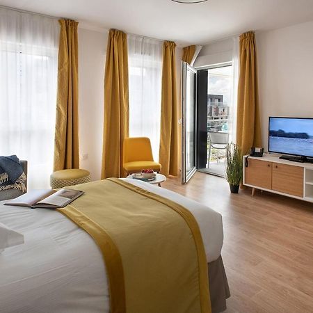 Domitys Le Moulin Des Flandres Aparthotel Lesquin Exterior foto